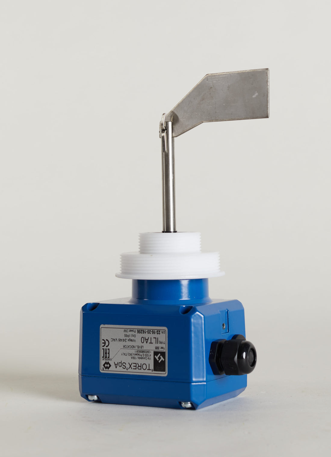 ILT-C2 rotary level indicator installed on cement silo